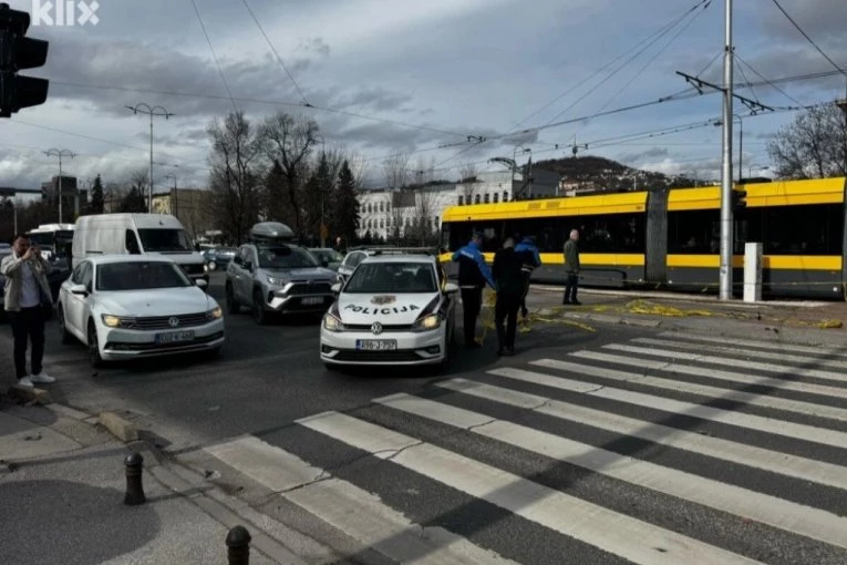 VOZAČ TRMVAJA BIO DROGIRAN! Nova nesreća u Sarajevu - VOZIO BEZ DOZVOLE!