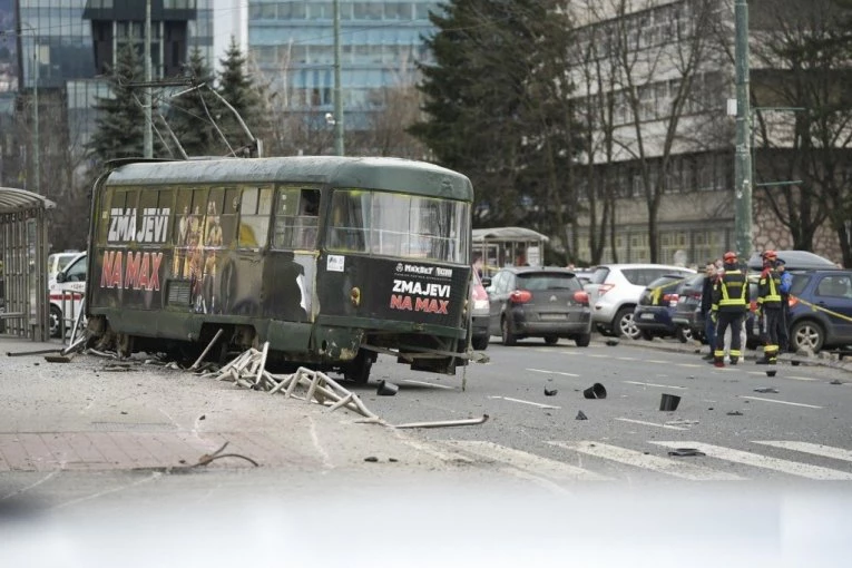 DEVOJČICA POVREĐENA U SARAJEVU U TEŠKOM STANJU! Otkriven i identitet nastradalog muškarca! (FOTO, VIDEO)