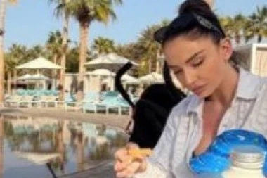 "MALI STEFAN JE ISTI OTAC!" O mračnoj prošlosti muža Kaće Živković naširoko se pisalo, otkriveni DETALJI IZ NJENOG DOMA!