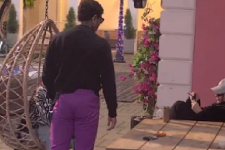 Filip Đukić i Boginja se svađaju