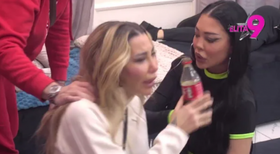 STRAVIČNI URLICI ANELI AHMIĆ ODZVANJALI IMANJEM - HITNO ZAUSTAVLJEN PROGRAM NA PINKU: Demolirana Bela kuća, obezbeđenje šokirano prizorom!