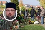 SUTRA SU ZADUŠNICE: Otac Dejan objasnio šta naši upokojeni zaista očekuju - najmanje žele ono što mi najčešće činimo