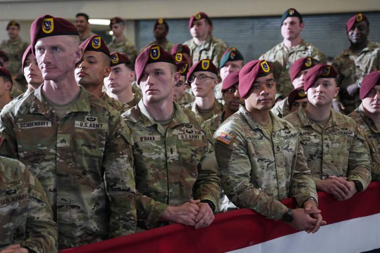 Tramp održao govor u bazi Fort Berg