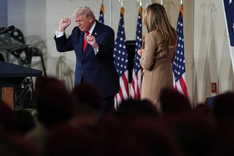 Tramp održao govor u bazi Fort Berg