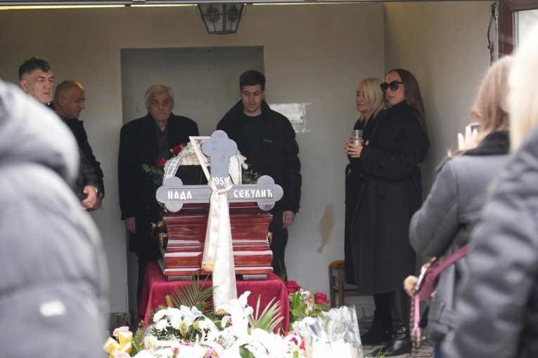 Goga Sekulić sahrana majke
