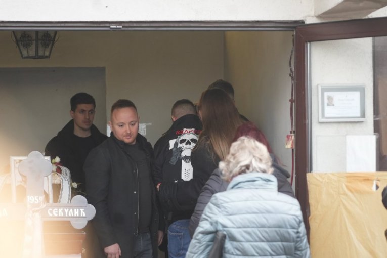 Goga Sekulić sahrana majke
