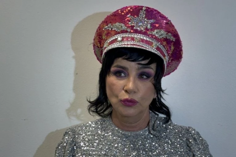 ALKA VUICA POSTAJE BAKA: Sin i snaja otkrili pol bebe!