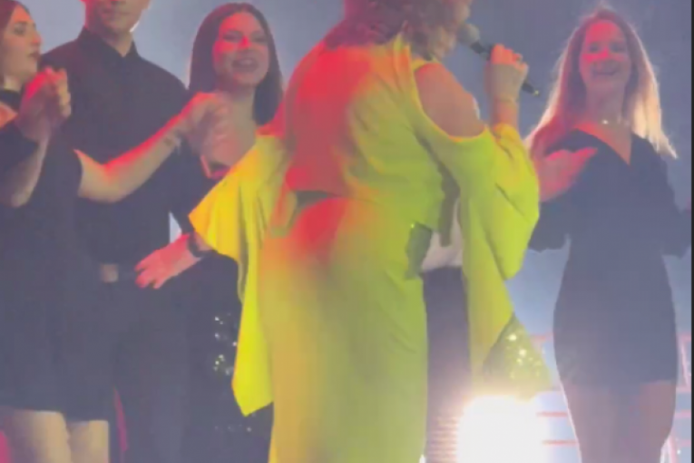 Ana Bekuta srpsko kolo u Zagrebu