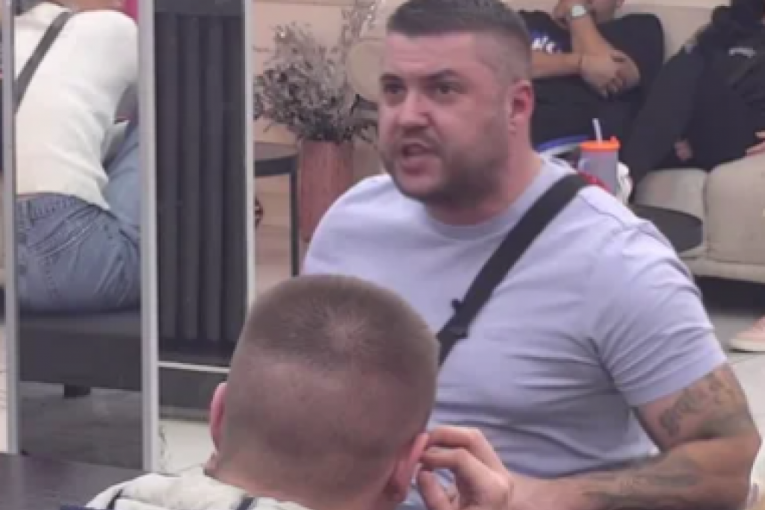 Uroš Stanić vređa Asmina Durždića