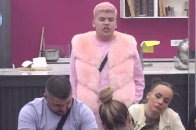 Uroš Stanić vređa Asmina Durždića