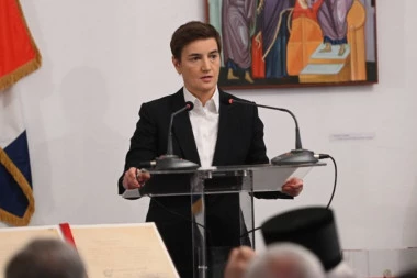 "MOLIM DA SE NE IZVRĆU REČI VUČIĆA"! Ana Brnabić žestoko odreagovala na saopštenje Socijaldemokratskog saveza Makedonije!