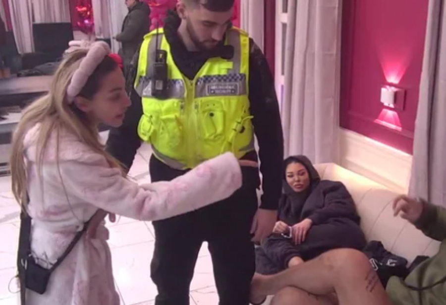 MOMENTALNI PREKID PROGRAMA! Obezbeđenje HITNO moralo da prekine TUČU Aneli i Janjuša! (FOTO)