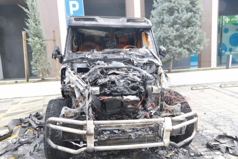 Automobil Bake Praseta