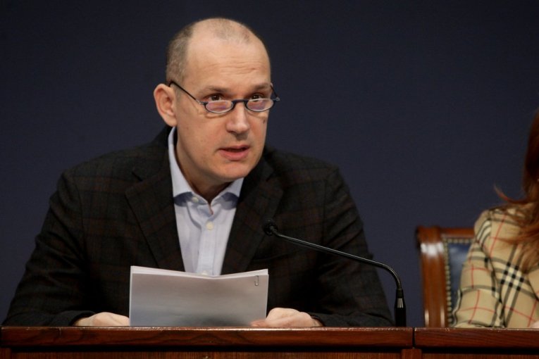 Ministar zdravlja Zlatibor Lončar