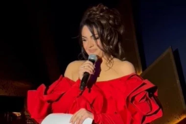 PROMOCIJA PREKNUTA! Nadica Ademov završila u suzama! (VIDEO)