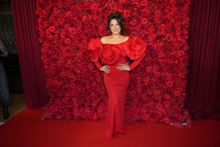 Nadica Ademov na promociji svog novog albuma "Milostinja"