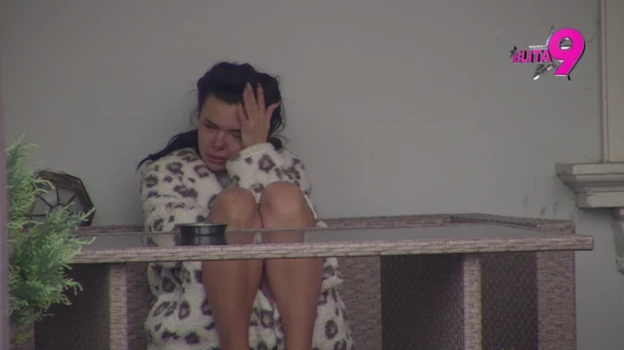 NERVNI SLOM ANITE STANOJLOVIĆ UŽIVO NA PINKU: Zabijen joj nož u leđa - ovo će skupo naplatiti! (VIDEO)