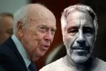 NOVI SKANDAL: Nobelovac u društvu pedofila Epstajna i golih devojaka!