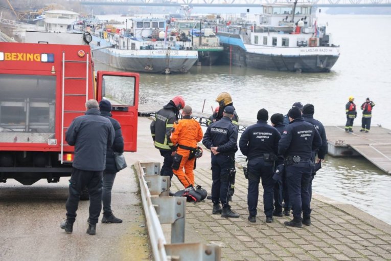 Mesto gde je automobil sleteo u reku