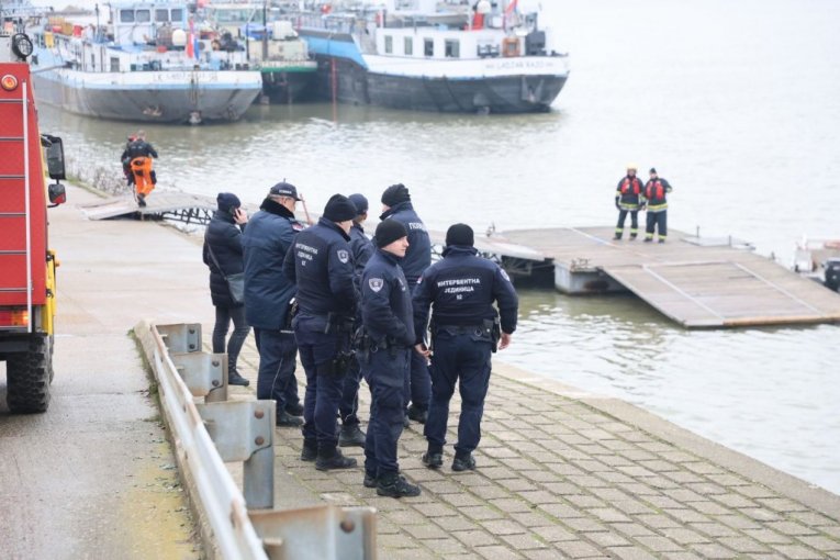 Mesto gde je automobil sleteo u reku