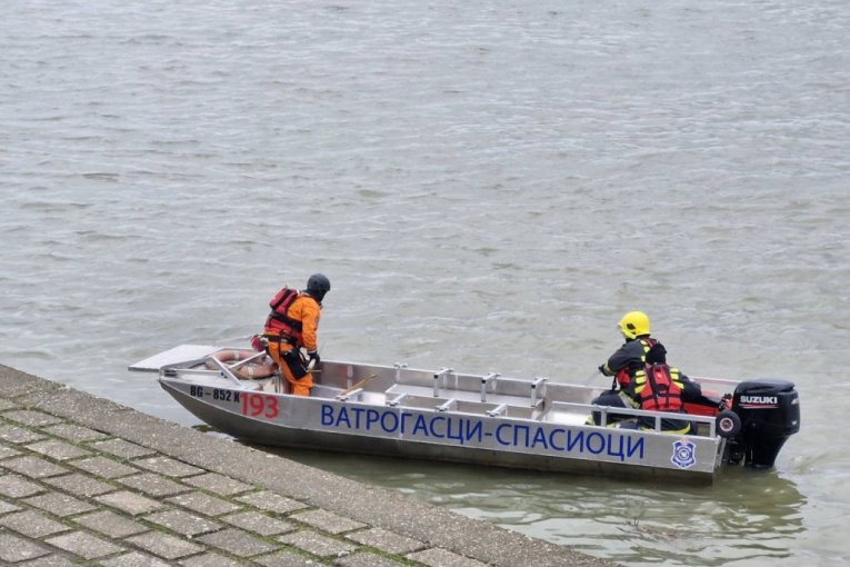 Mesto gde je automobil sleteo u reku