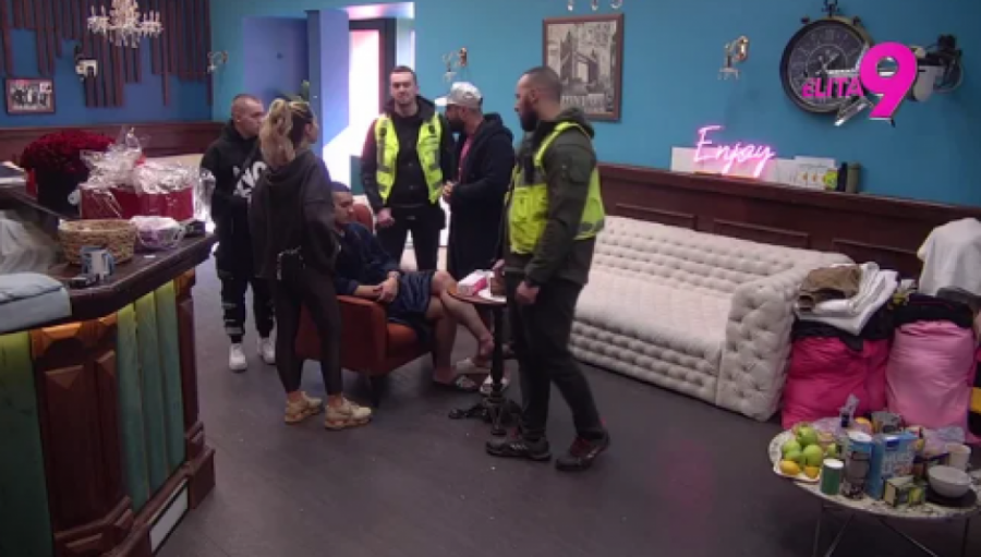 OBEZBEĐENJE JURI NA SVE STRANE, ANELI I LUKA U NIKAD BRUTALNIJEM OKRŠAJU! Posle Anitine kazne nastao haos neviđenih razmera!