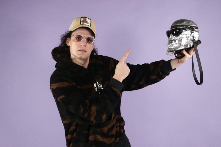 Eegor učestvuje na Pesmi za Evroviziju (PZE) 2026 sa pesmom "Klaber"