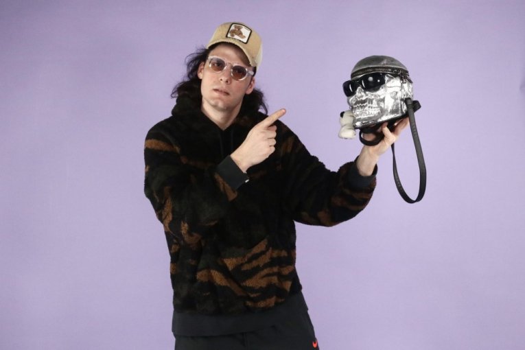 Eegor učestvuje na Pesmi za Evroviziju (PZE) 2026 sa pesmom "Klaber"