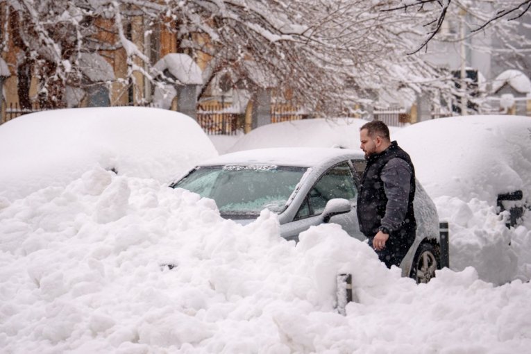 ZIMA DONOSI VELIKO IZNENAĐENJE! Stogodišnji kalendar otkriva KADA stiže PRVI SNEG, a naučnici posebno UPOZORAVAJU na OVO!
