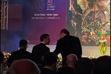 VUČIĆ SEDI PORED MAKRONA! Predsednik na večeri koju je organizovao predsednik vlade Indije Narendra Modi! (FOTO)