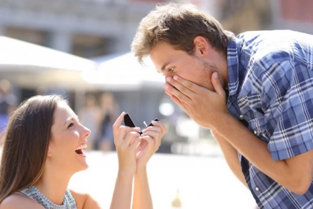 VENČANJE iz noćne more: Treba da se oženi, a devojci ne sme da prizna STRAŠNU istinu o sebi