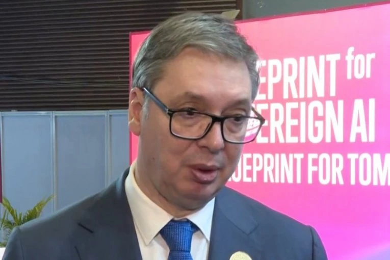 BIĆE DOBRIH VESTI! Vučić iz Nju Delhija obradovao celu Srbiju: Radovaće se i penzioneri i svi naši građani! (VIDEO)