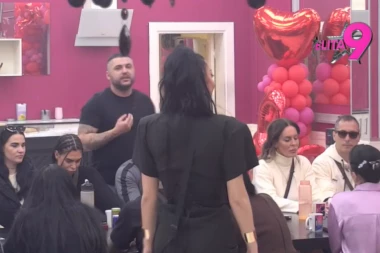 MAJA I ASMIN SE SROZALI NA SAMO DNO: Isponižavali se NAJBRUTALNIJE u programu uživo, posle ovoga se NEĆE OPRATI! (VIDEO)