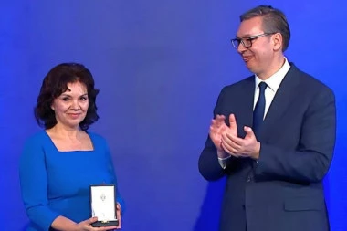 ŽAKLINA NIKOLIĆ DOBITNICA SRETENJSKOG ORDENA: Priznanje za kulturu koja se neguje u Kladovu (FOTO)