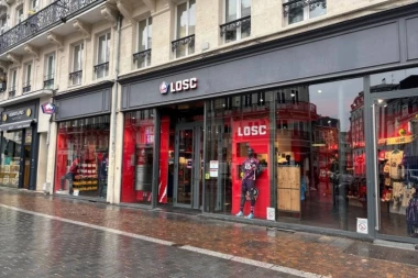 SPORTISSIMO U LILOVOJ PRODAVNICI, A TAMO ŠOK: Pogledajte šta smo našli i to sa Zvezdinim grbom (VIDEO)