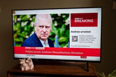 UDARNO! Uhapšen bivši princ Endru, policija mu stavila lisice na ruke i to na ROĐENDAN!