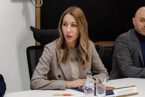 MINISTARKA ĐEDOVIĆ HANDANOVIĆ: Održan prvi sastanak Međuresorne ekspertske Radne grupe za ispitivanje opravdanosti pristupa razvoju nuklearne energije!