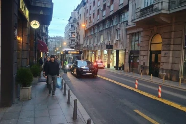 KOLAPS U NUŠIĆEVOJ! Saobraćaj potpuno blokiran, policija pokušava da obuzda besne vozače! ČEKA SE PAUK! (FOTO)