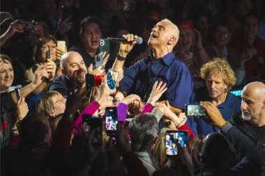 EROS RAMACOTTI OTVORIO VELIKU SVETSKU TURNEJU U PARIZU - SPEKTAKL STIŽE I U BEOGRADSKU ARENU 26. APRILA