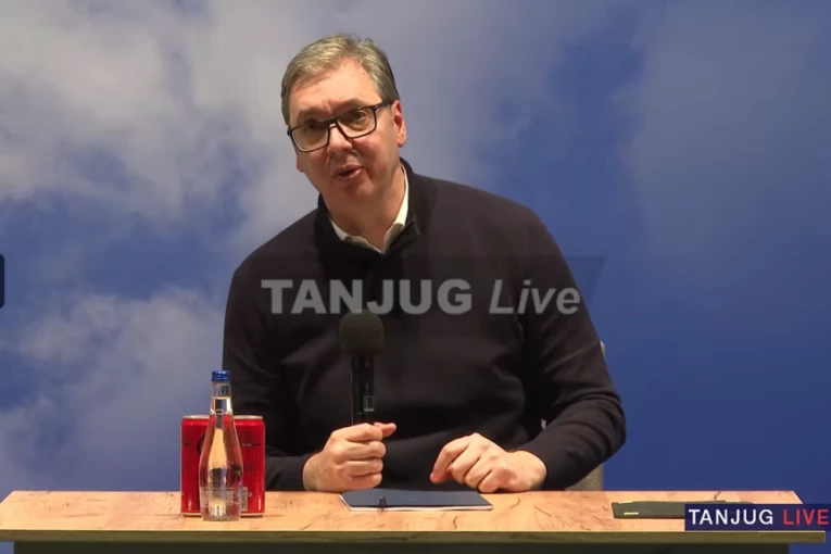 "POTREBNI SU NAM ZDRAV VAZDUH I ZDRAVA DECA"!  Vučić razgovara sa građanima Bora - "Zamoliću Si Đinpinga, verujem da ćemo u tome uspeti"!