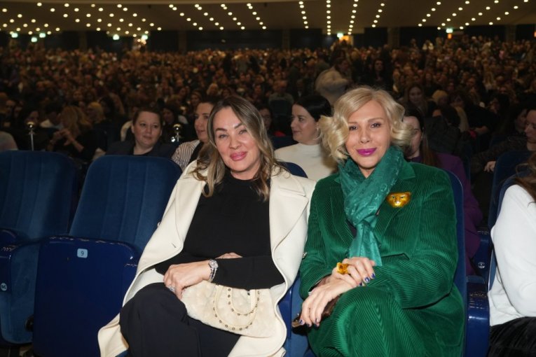 Ivana Mišković Karić i Sandra Perović
