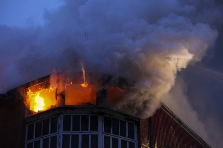 HUGE EXPLOSION! People Injured, Homes Destroyed!