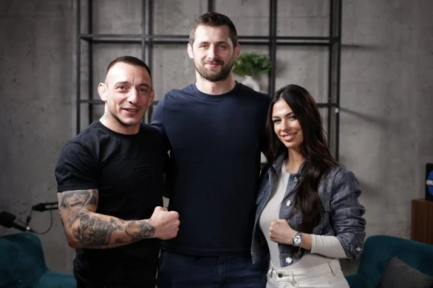 "MAJKA MI JE ŠILA KIMONO, TO JE BIO JEDINI IZLAZ": Aleksandar Kukolj kod Džake i Dee u Oktagonu otkrio najveće tajne! (VIDEO)