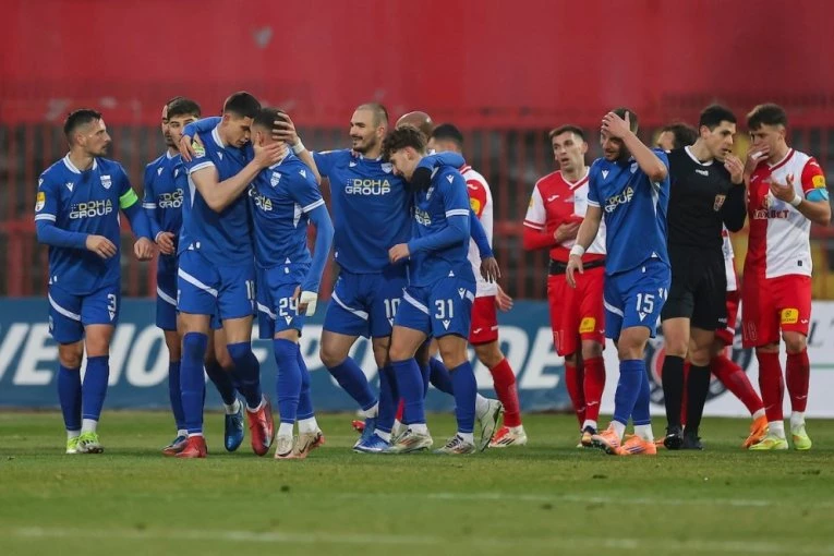 NOVI PAZAR DUPLIRAO PREDNOST: Stanisavljević za 2:0 na "Karađorđu"!