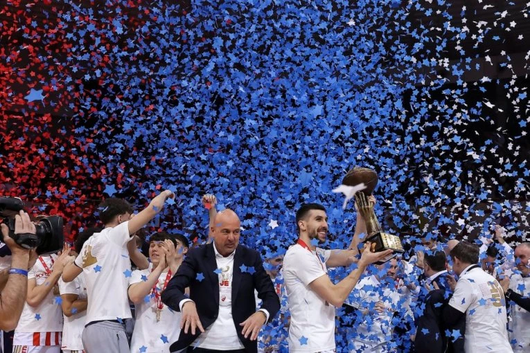 SVE IDE ZVEZDI U KORIST: Efes pred dolazak u Arenu puca po svim šavovima!