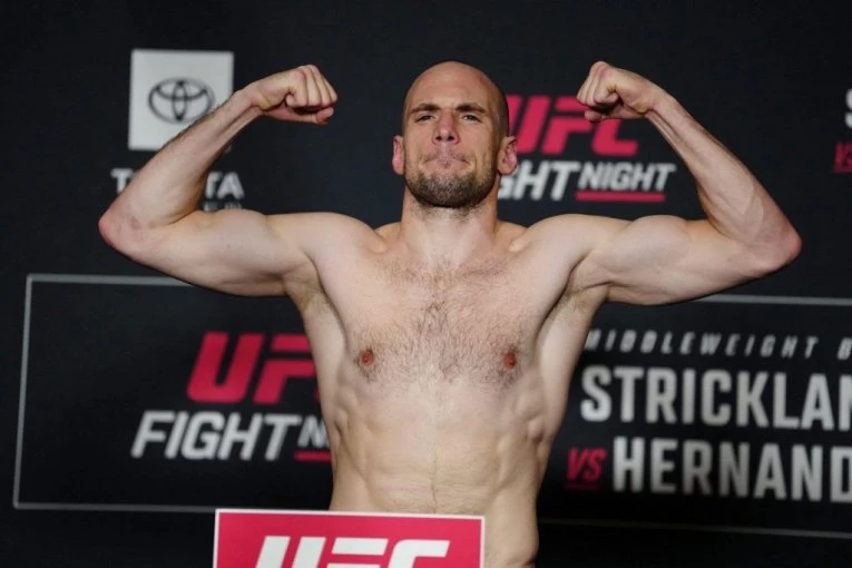 BRUTALAN NOKAUT UROŠA MEDIĆA: Srbin izdominirao u Hjustonu - pa najavio spektakl u Beogradu! (VIDEO)