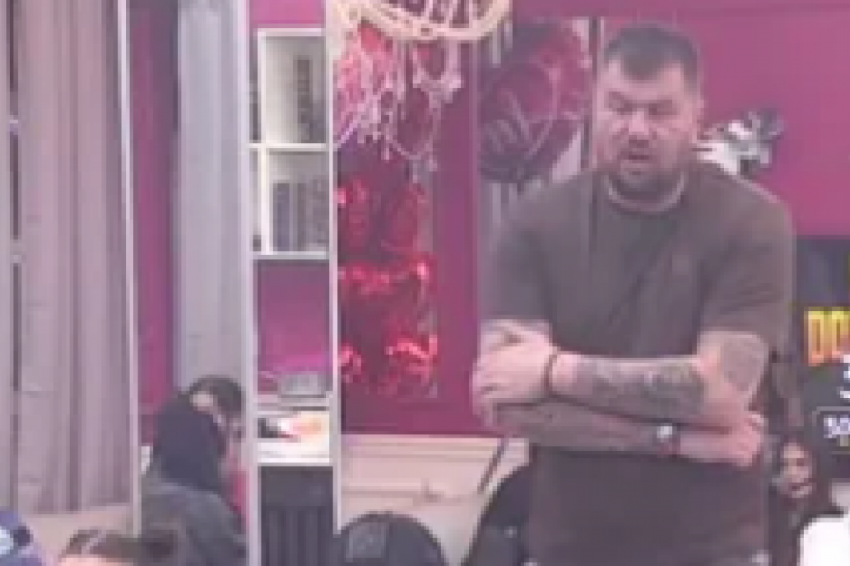 Janjuš priča angedote sa Majom Marinković