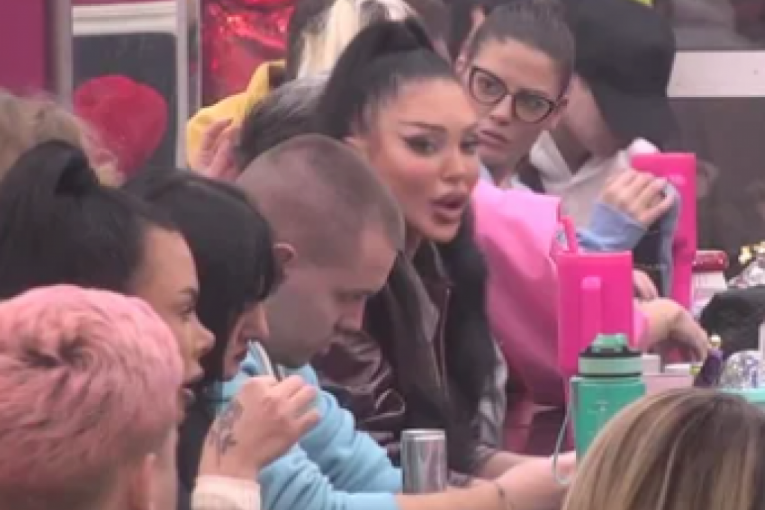 Janjuš priča angedote sa Majom Marinković