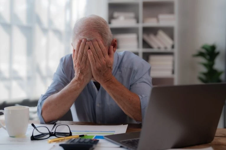 RADIĆE SE DO 70. GODINE?! Odluka koja je zapalila javnost već na stolu: Evo koga će sve pogoditi drastično POMERANJE GRANICE ZA PENZIJU!