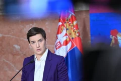 ŠTA JE TAČNO PROBLEM SA SLOBODOM MEDIJA U SRBIJI? SVE SAM TO PITALA MARTU KOS! Brnabićeva: O predsedniku Vučiću nema šta nisu rekli- da je đavo i Lucifer!